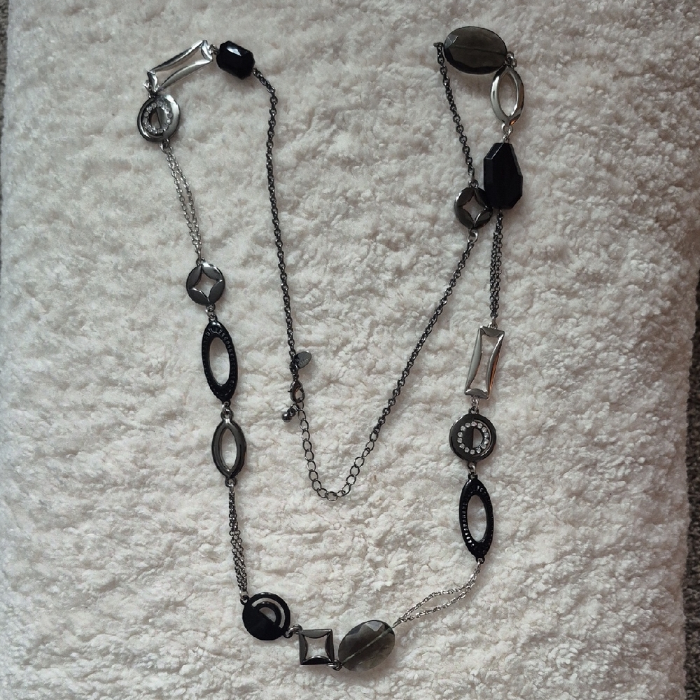 Elegant Black and Silver Necklace